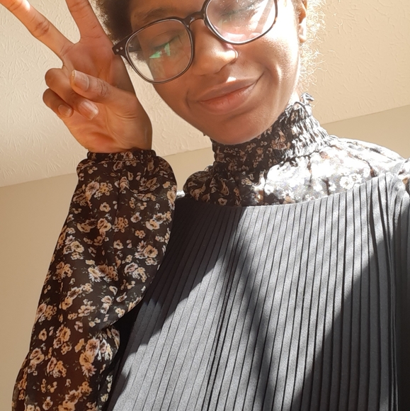 Meet your Posher, Blue. - Picture 2 of 4